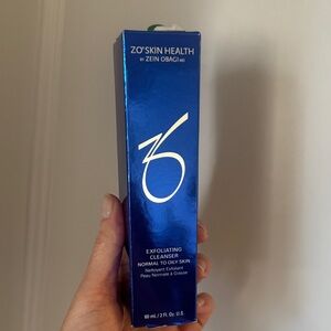 ZO Skin Health Exfoliating Cleanser for Normal to Oily Skin — White